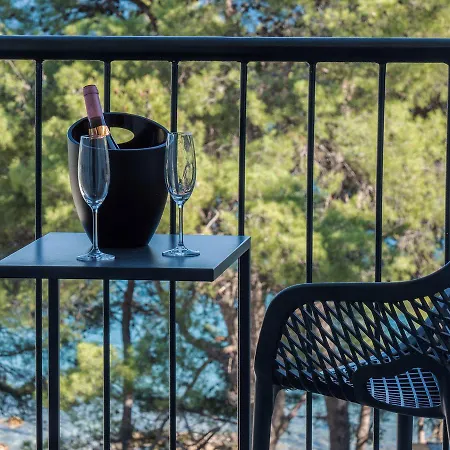 Aminess Younique Senses Resort Vrboska Room photo